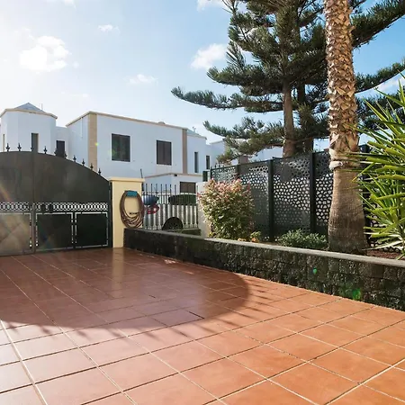 Vientos De Duna Y Luna * Playa Honda (Lanzarote)